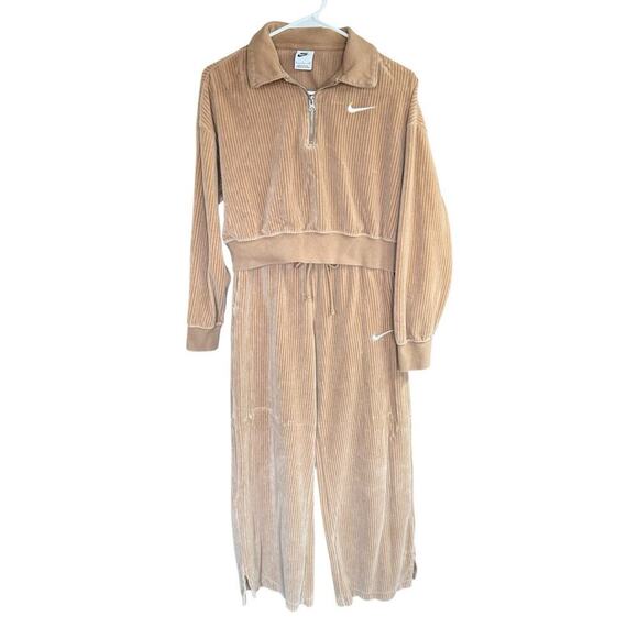 Nike Track Suit Women's Velour Beige Sz Small Athleisure Activewear Blokecore - Picture 1 of 16